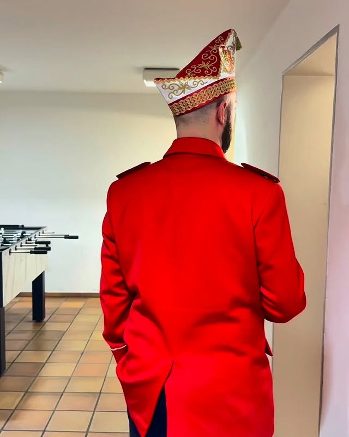 Alles eine Frage der Perspektive 😉
Was eben noch lustig war, fühlt sich plötzlich ganz anders an. 🎭

Danke für die...