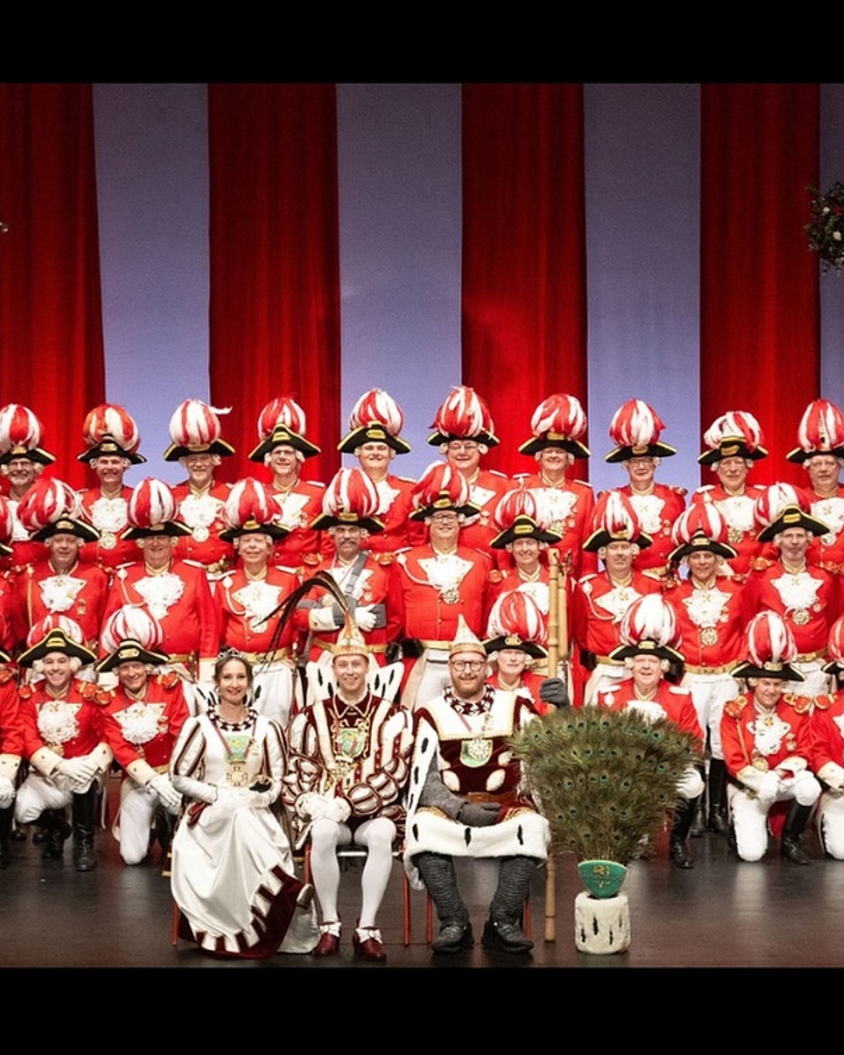 Das ist sie - Unsere Prinzengarde der Stadt Bergisch Gladbach 💂‍♂️

#prinzengardegl #karneval #bergischgladbach