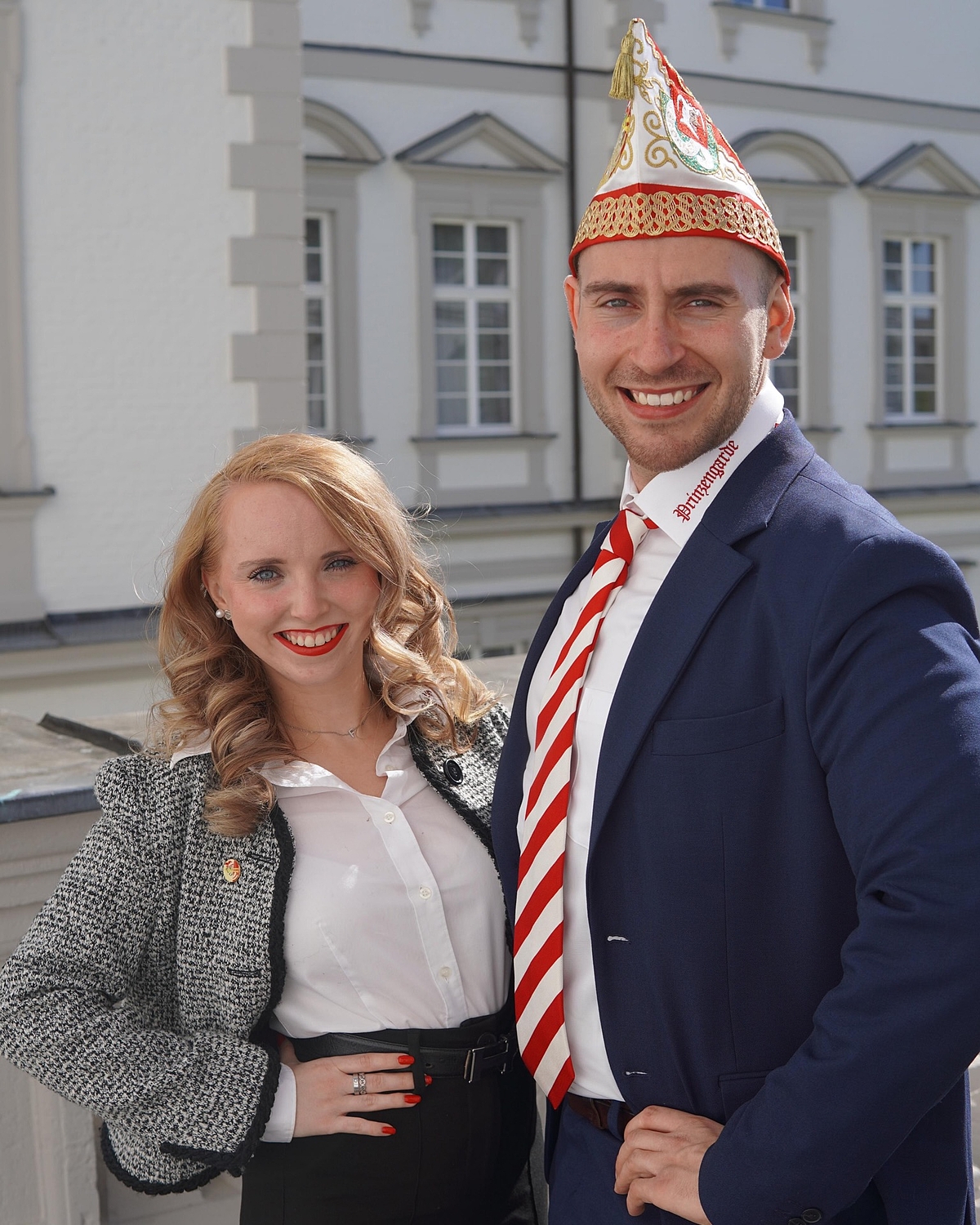🎺✨ Vorstellung unseres neuen Tanzoffiziers✨🎺

Mit großer Freude präsentieren wir unser Tanzpaar:

💃 Tanzmarie Leonie...